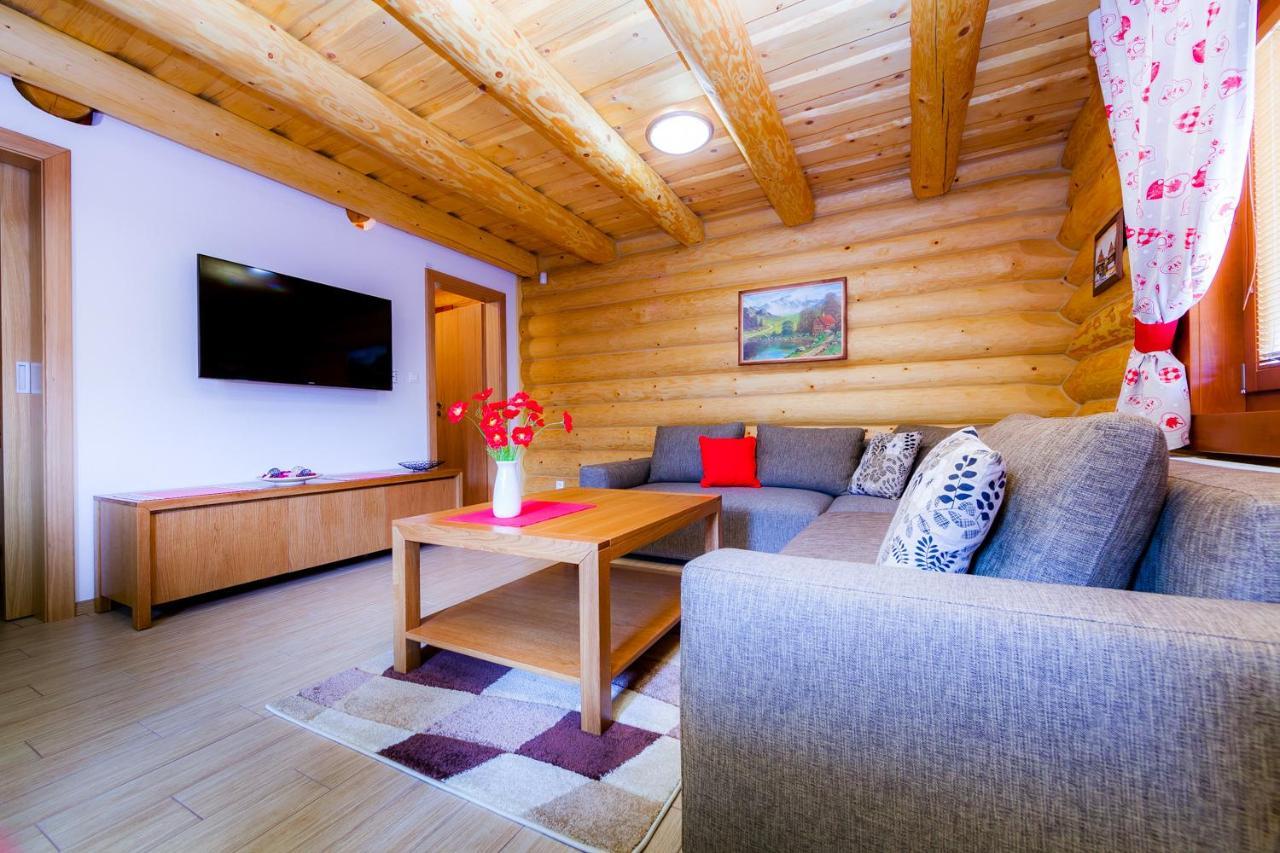 Relax Apartmany Oscadnica Exteriör bild